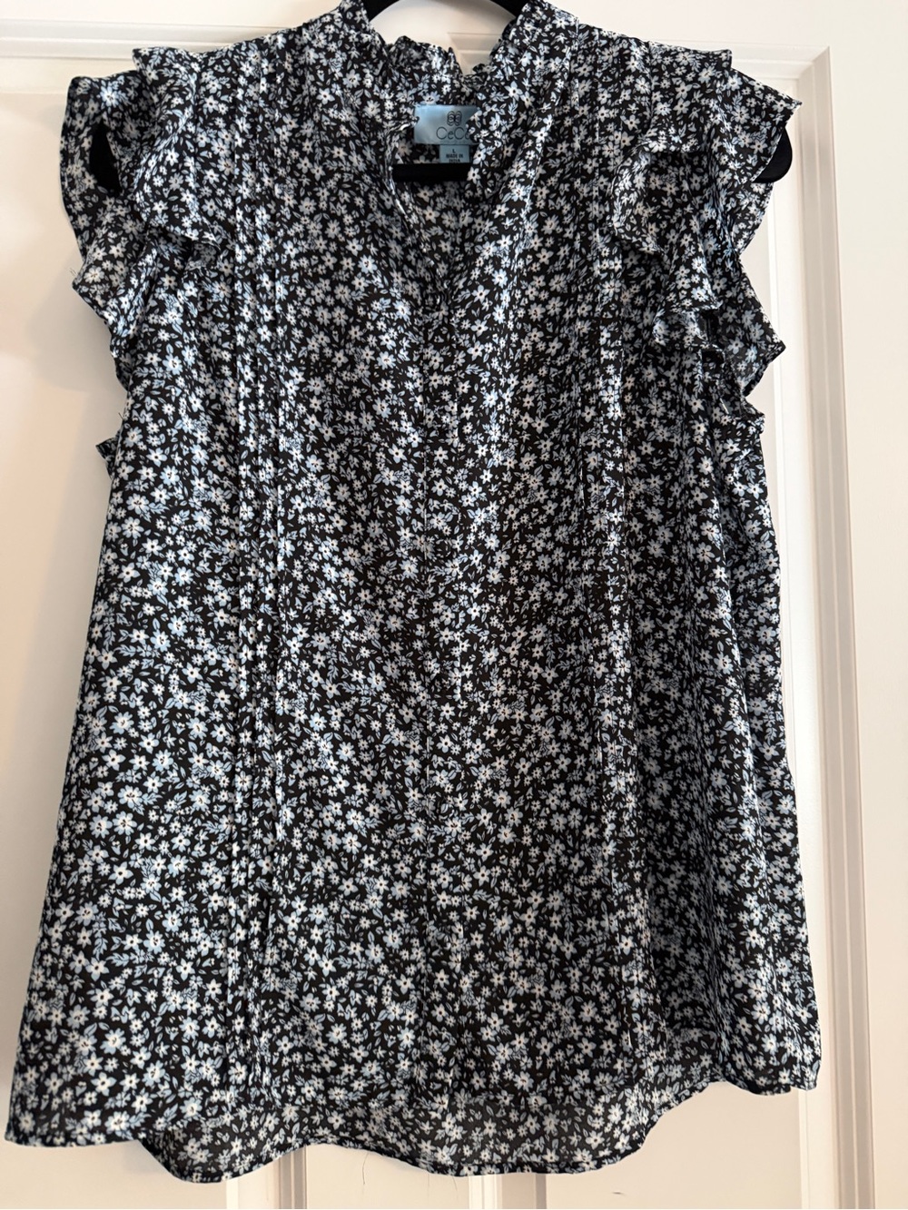 Cece Black Floral Ruffle Sleeve Blouse